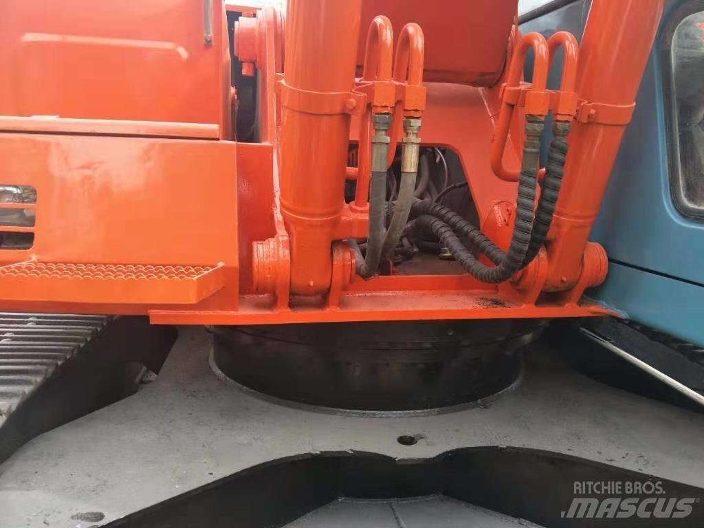 Hitachi EX 200-3 Escavadoras de rastos