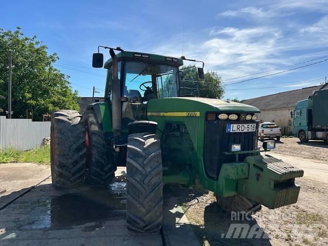 John Deere 8200 Tratores Agrícolas usados