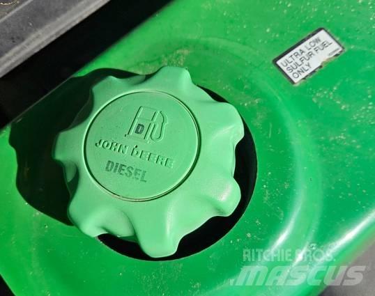 John Deere 7500 A Corta-Relvas Fairway