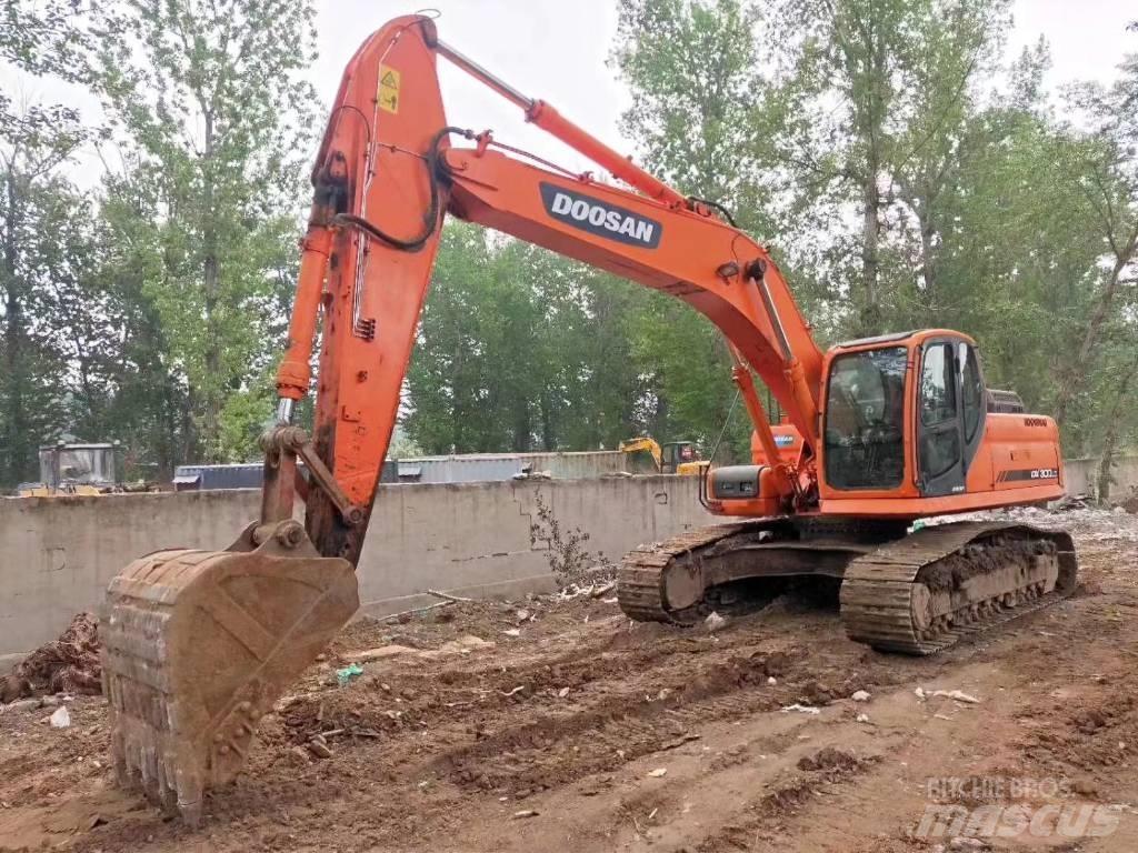 Doosan DX 300 LC Escavadoras de rastos