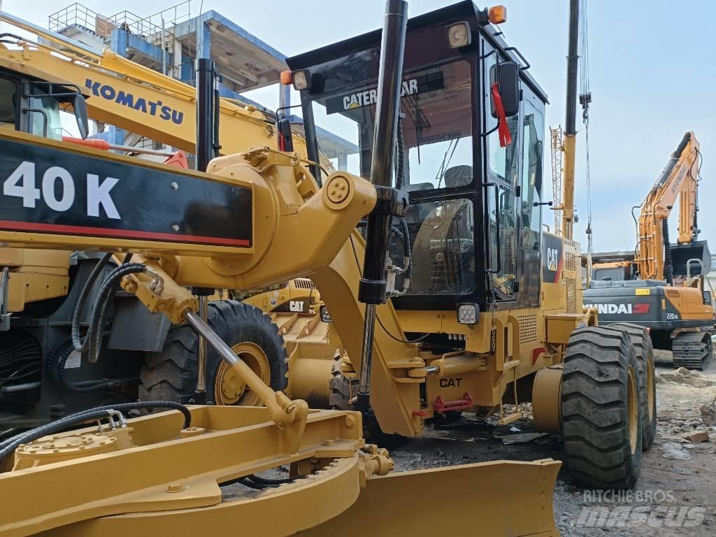 CAT 140K Motoniveladoras