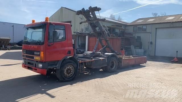 DAF CF 65.210 Camiões de caixa fechada