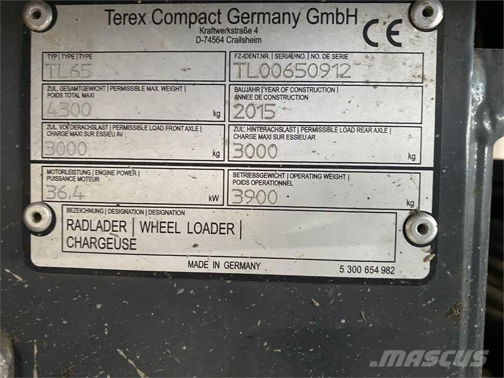 Terex TL65 Carregadora multifunções