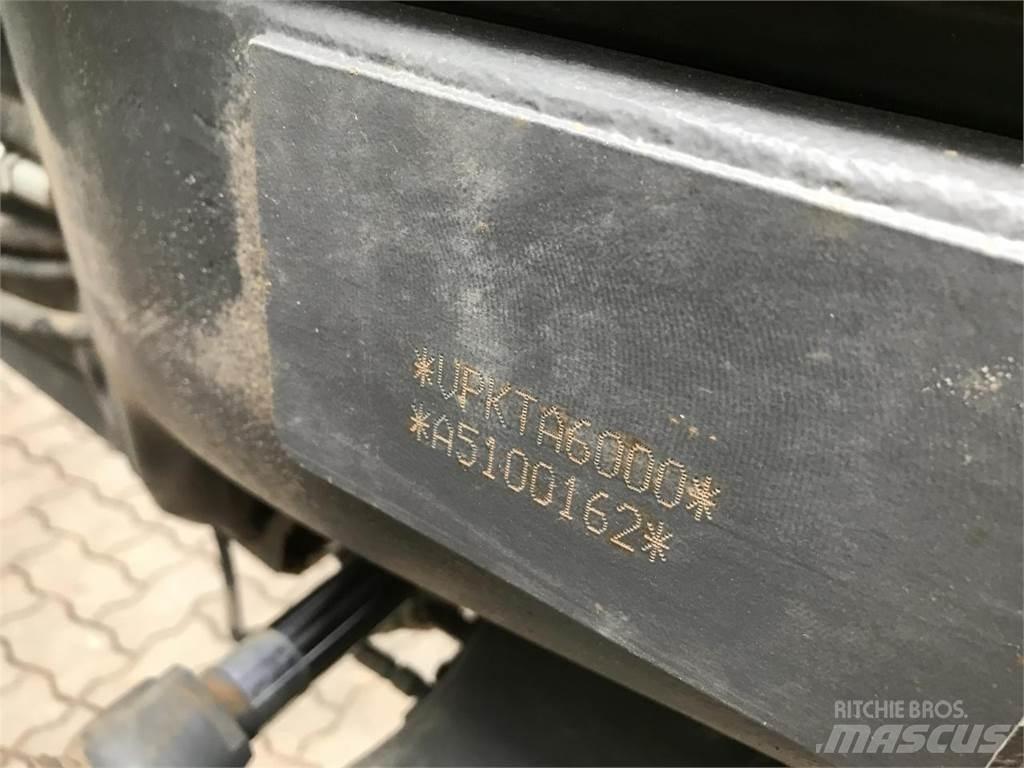 CLAAS Axion 870 Tratores Agrícolas usados