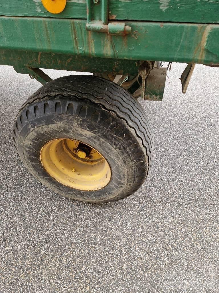  Spannmålvagn 8ton Carrinhos de grão