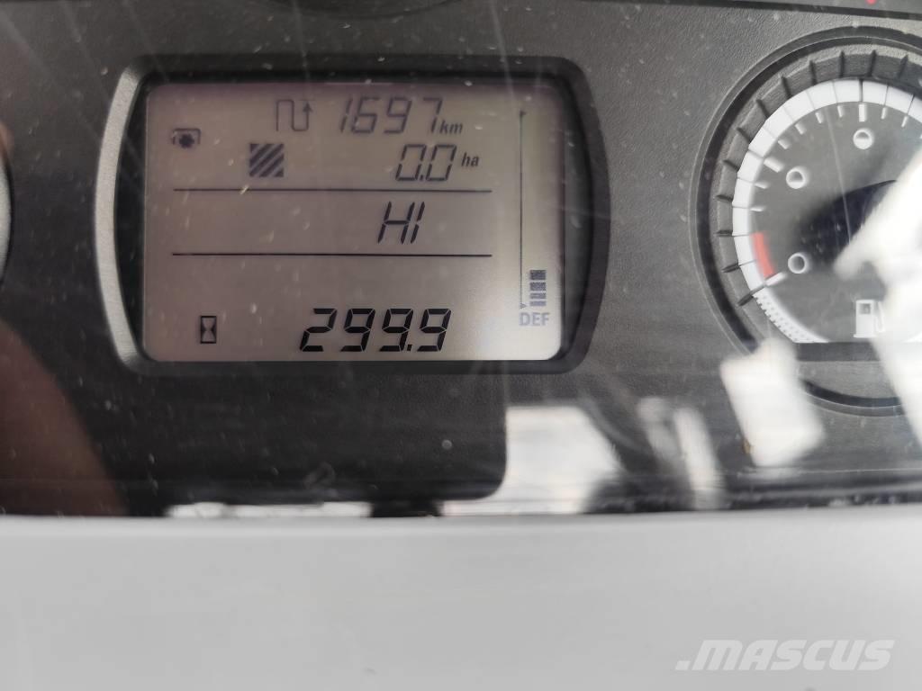 Valtra A 135 Tratores Agrícolas usados
