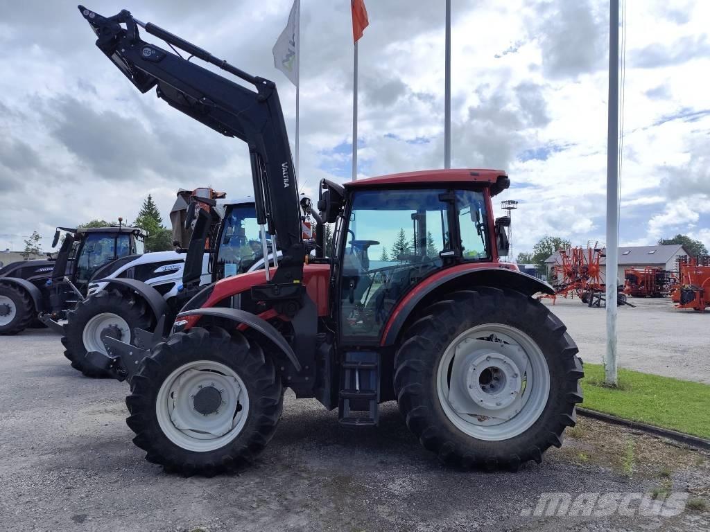 Valtra A 135 Tratores Agrícolas usados
