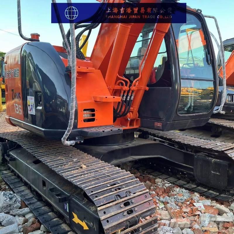 Hitachi ZX 135 Escavadoras de rastos