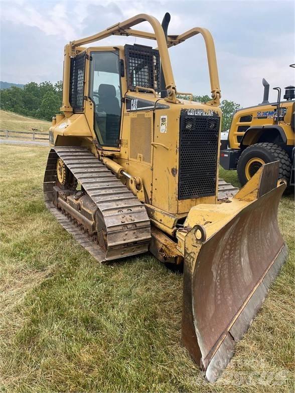 CAT D5N Dozers - Tratores rastos