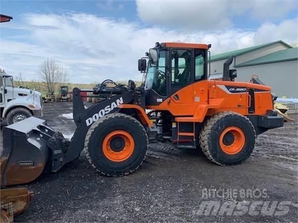 Doosan DL220-5 Pás carregadoras de rodas