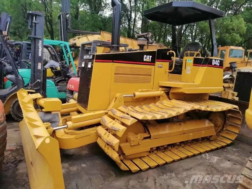 CAT D 4 C Dozers - Tratores rastos
