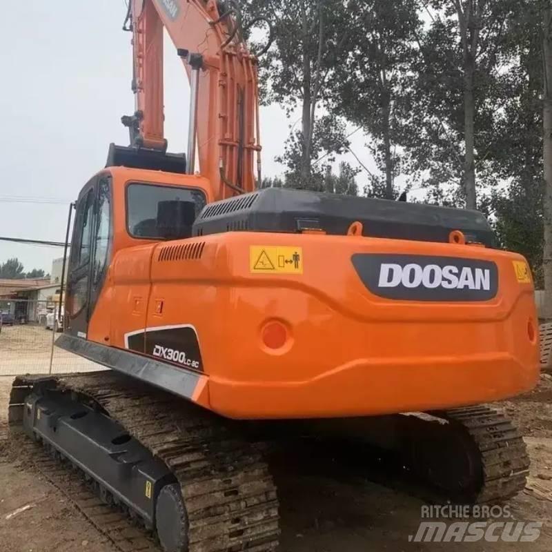 Doosan DX 300 Escavadoras de rastos