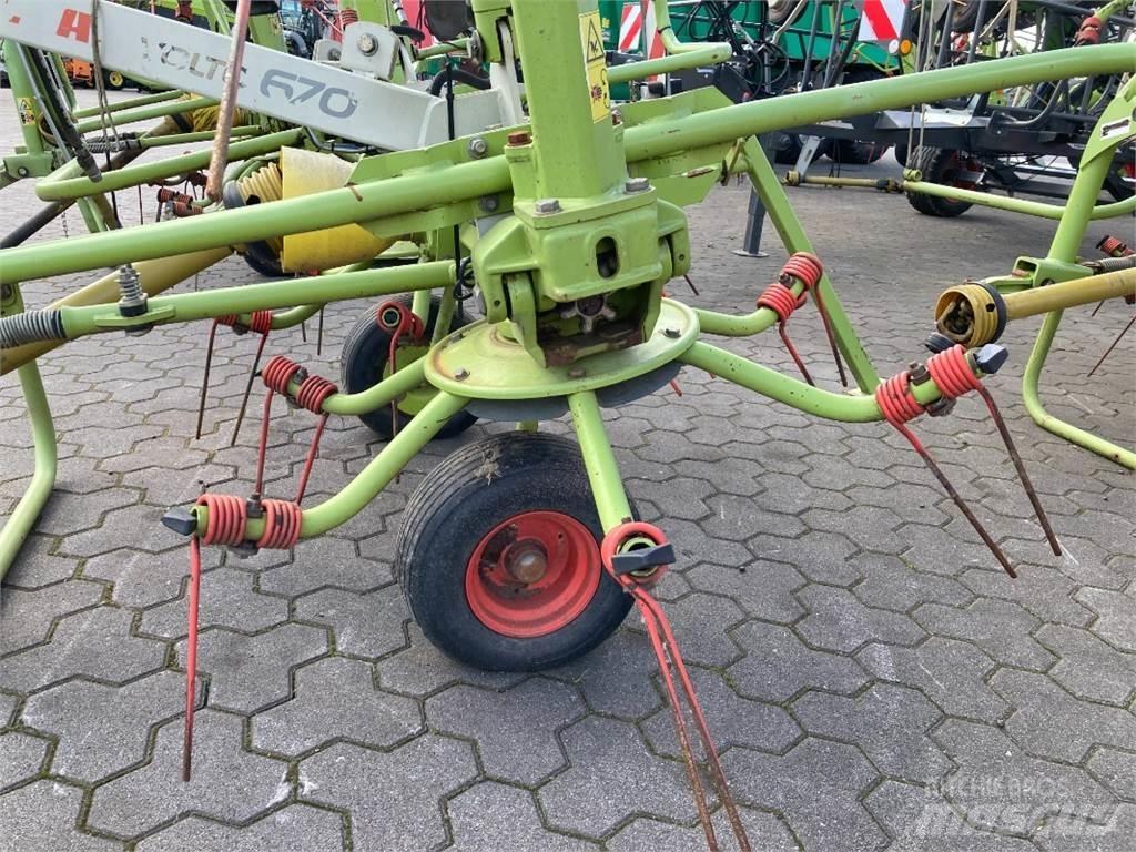 CLAAS Volto 670 Ancinho virador