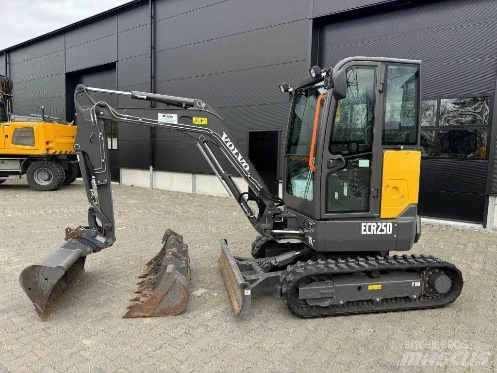 Volvo ECR25D Mini Escavadoras <7t