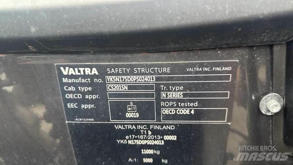 Valtra N175 Tratores Agrícolas usados