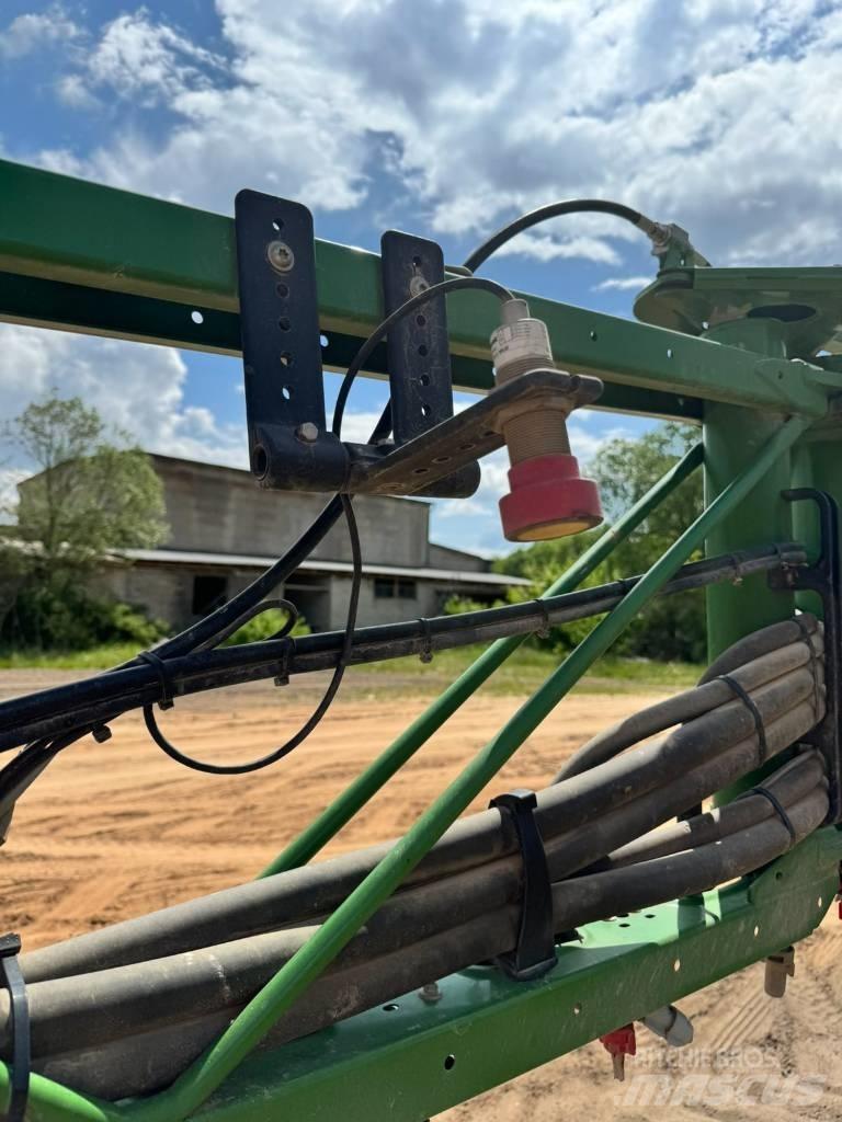 Amazone UX 11200 Pulverizadores rebocados