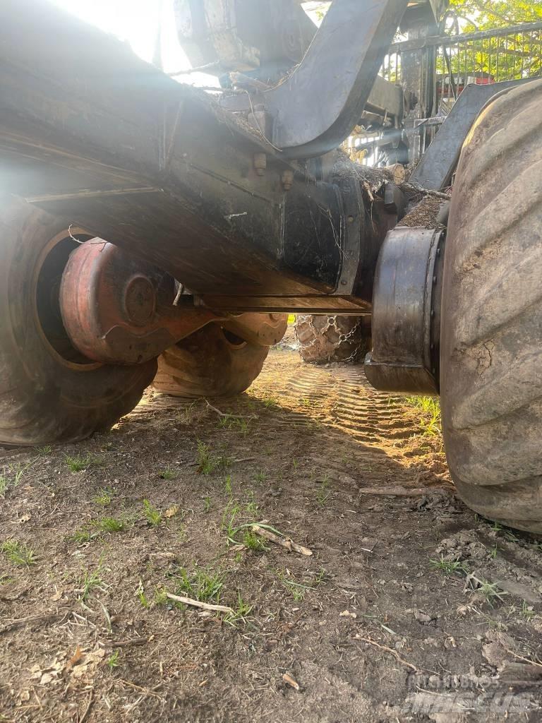 Valmet 890,2 Forwarders florestais
