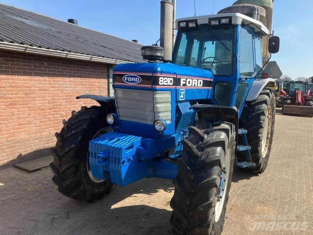 Ford 8210 gen 2 Tratores Agrícolas usados