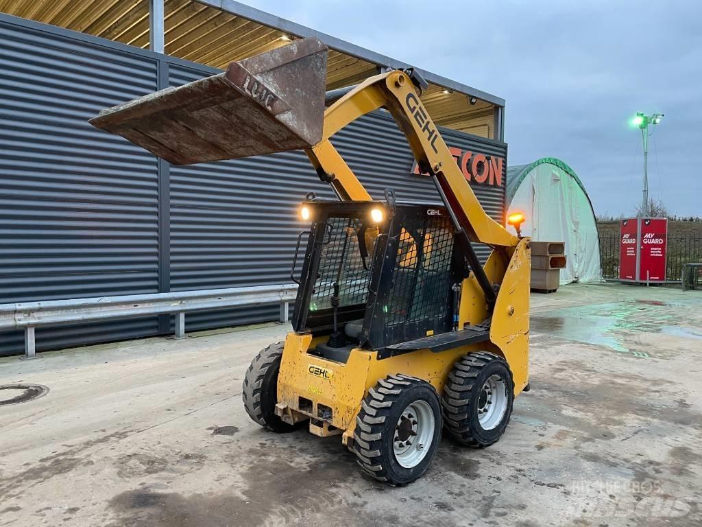 Gehl R 165 Carregadoras de direcção deslizante