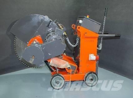 Husqvarna FS1200 Construção - Outros
