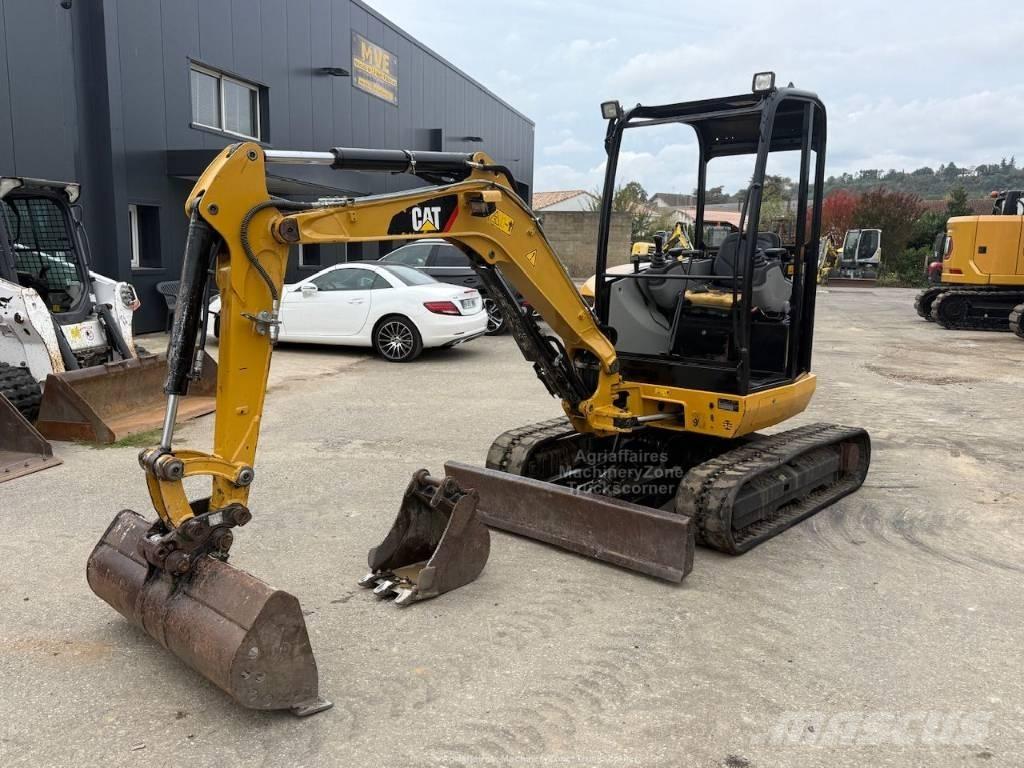 CAT 302.7 CR Mini Escavadoras <7t