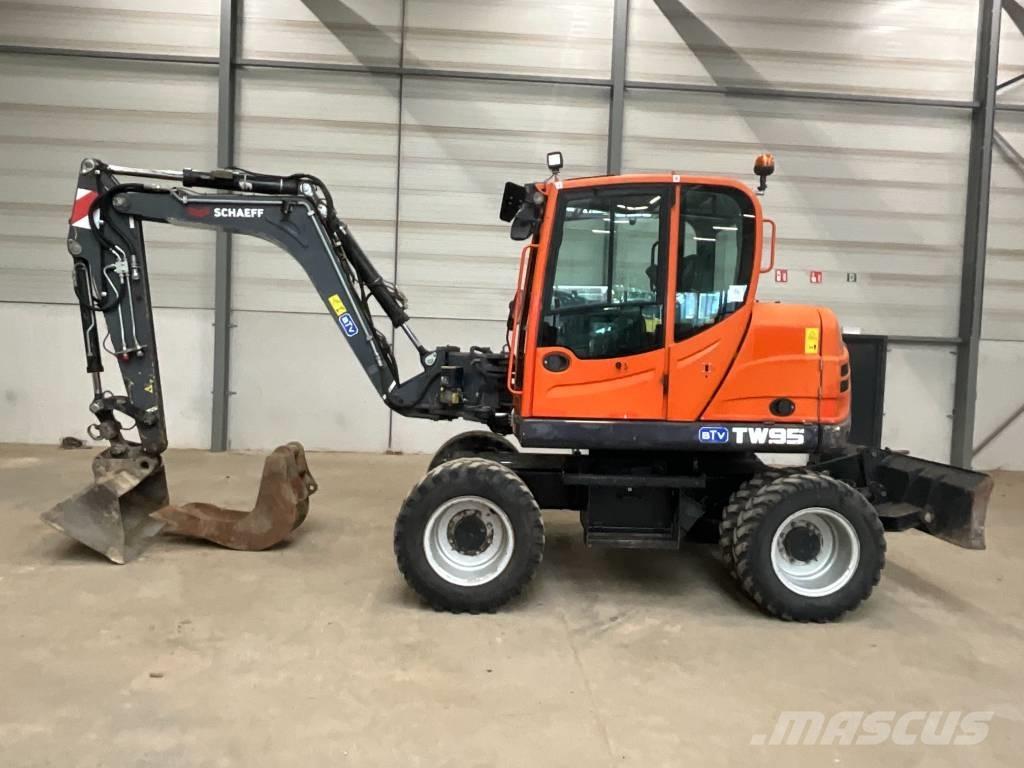 Yanmar TW 95 Escavadoras de rodas