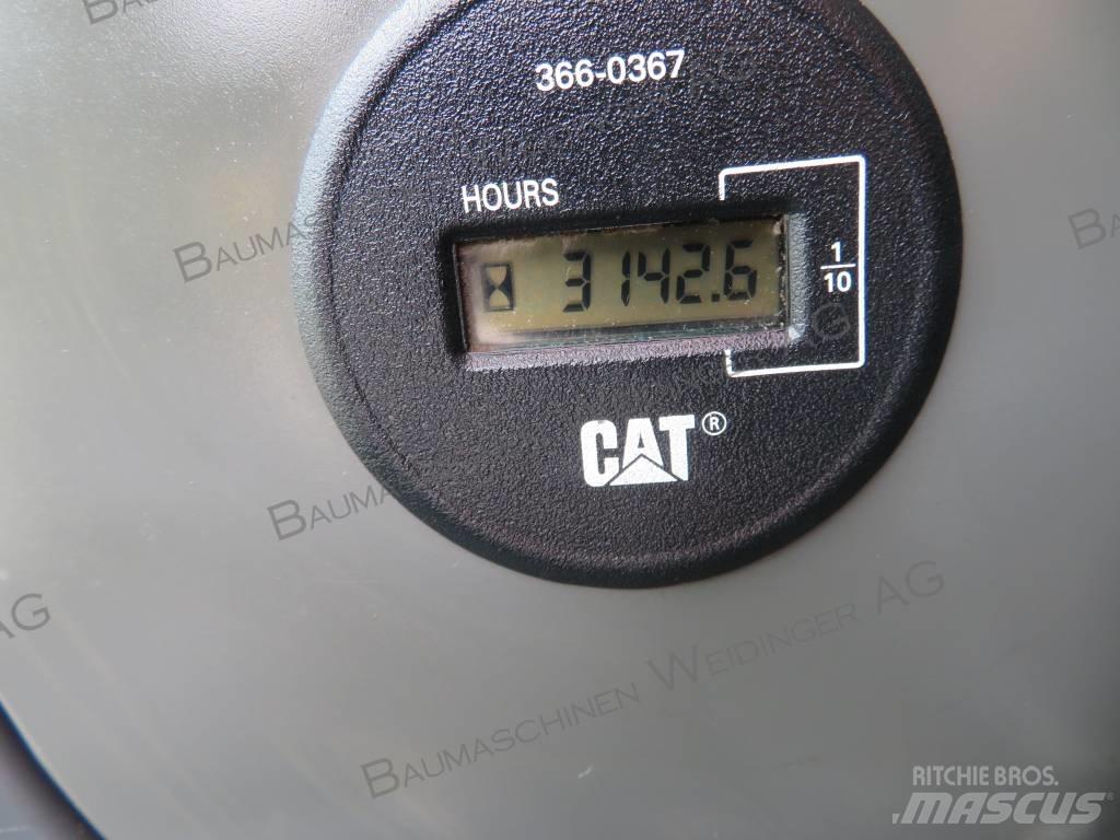 CAT 311 F LRR Escavadoras de rastos