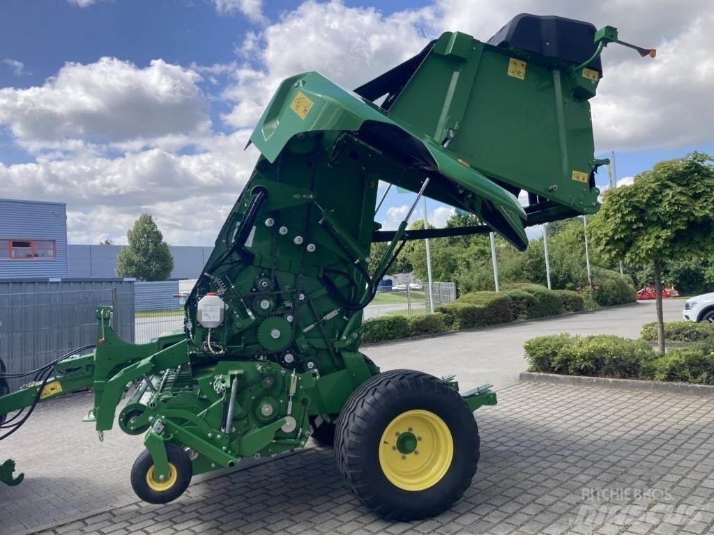 John Deere V461M Enfardadeira de rolos