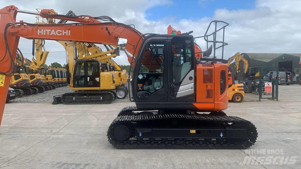 Hitachi ZX 135 US-6 Escavadoras de rastos
