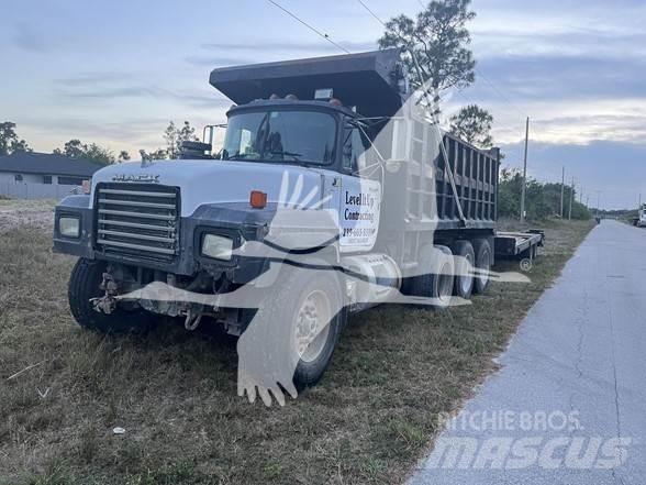Mack RD688S Camiões basculantes