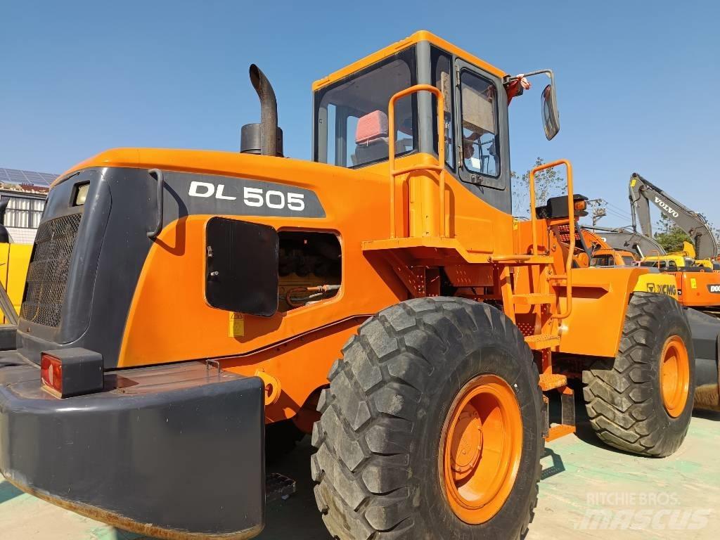 Doosan DL505 Pás carregadoras de rodas