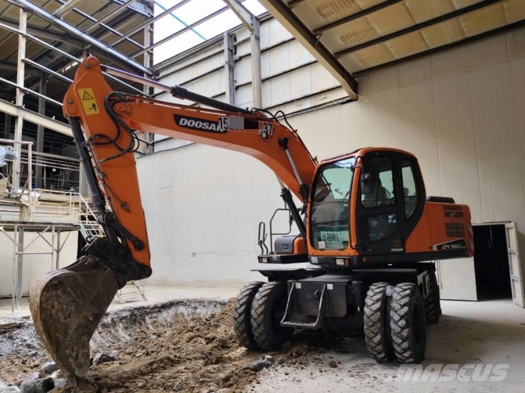 Doosan DX 150W-9C Escavadoras de rodas