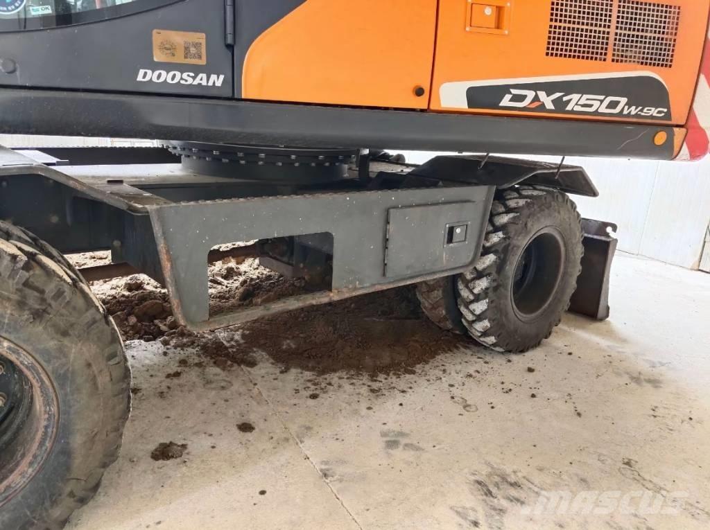 Doosan DX 150W-9C Escavadoras de rodas