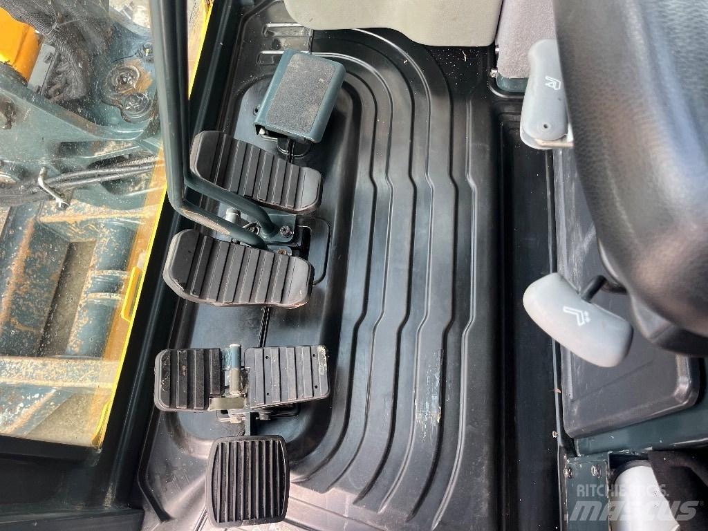 Hyundai R30 Z-9AK Mini Escavadoras <7t