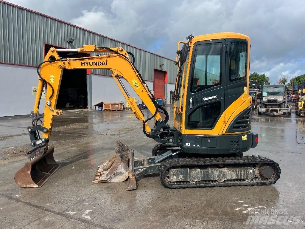 Hyundai R30 Z-9AK Mini Escavadoras <7t