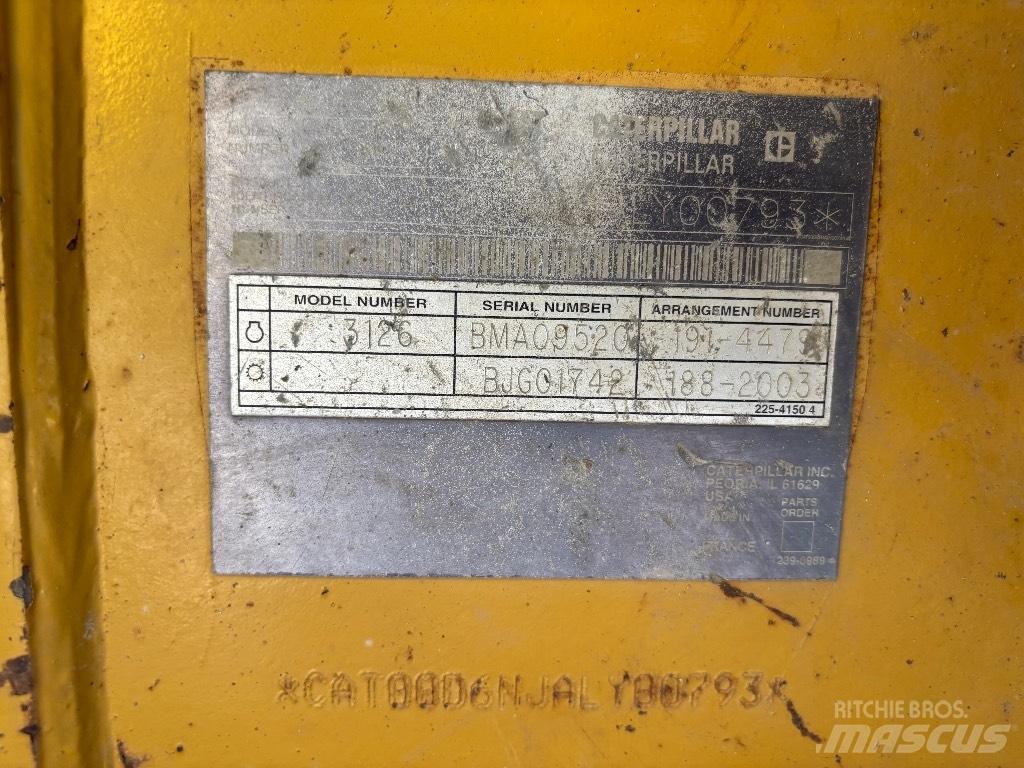 CAT D 6 N LGP Dozers - Tratores rastos