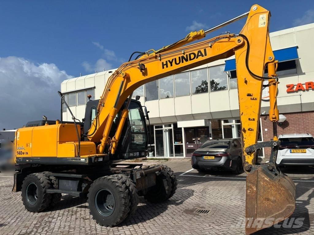Hyundai 140W-7A Escavadoras de rodas