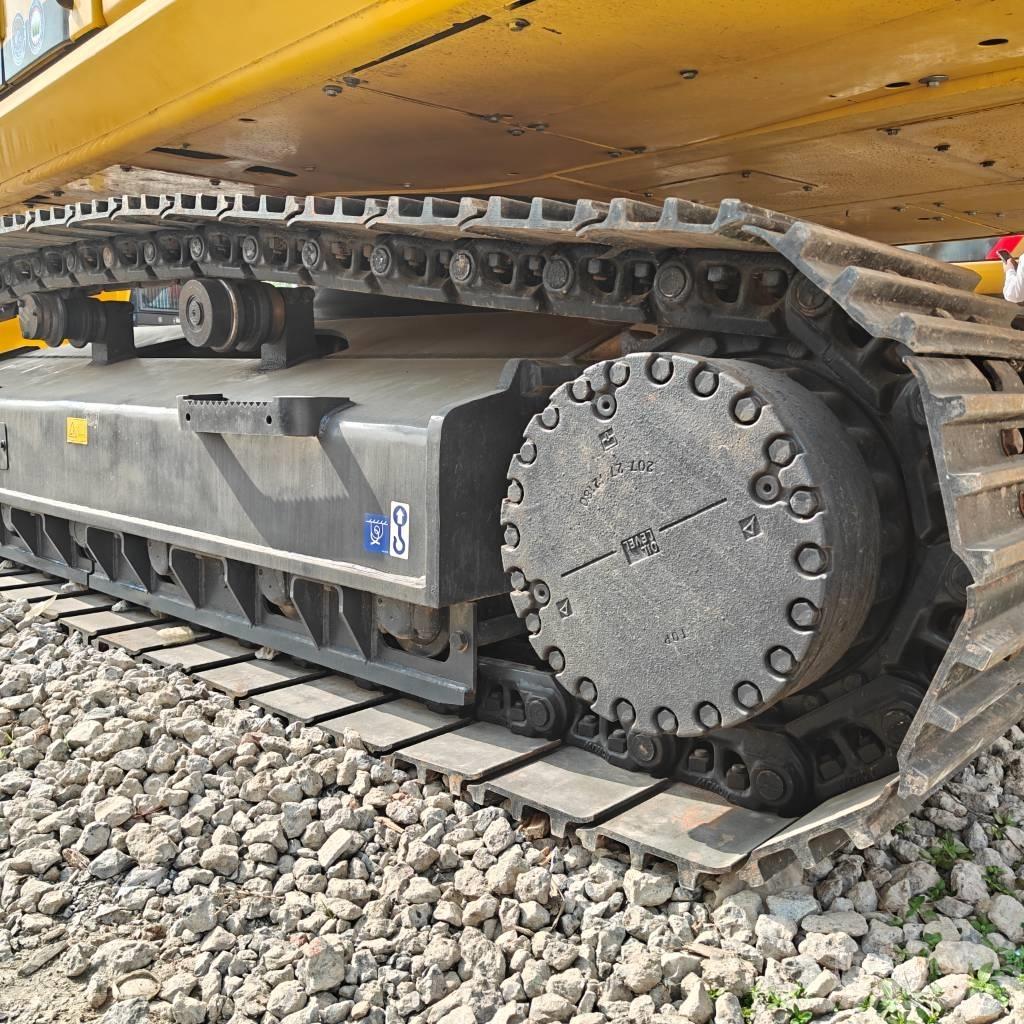 Komatsu 350LC-8 Escavadoras de rastos