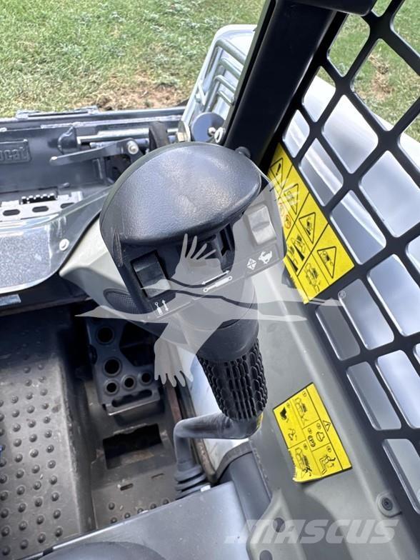 Bobcat T450 Carregadoras de direcção deslizante