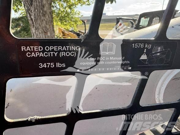 Bobcat T770 Carregadoras de direcção deslizante