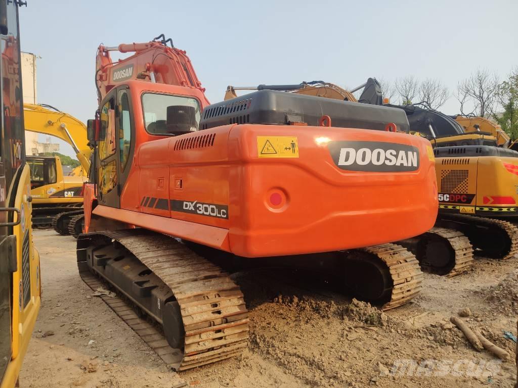 Doosan dx300 Escavadoras de rastos