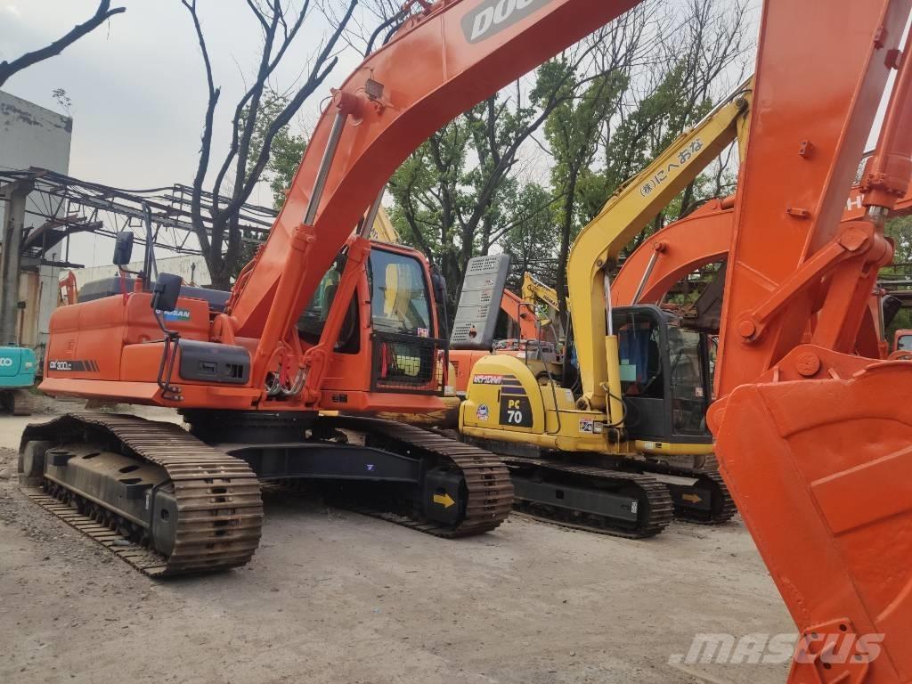 Doosan dx300 Escavadoras de rastos