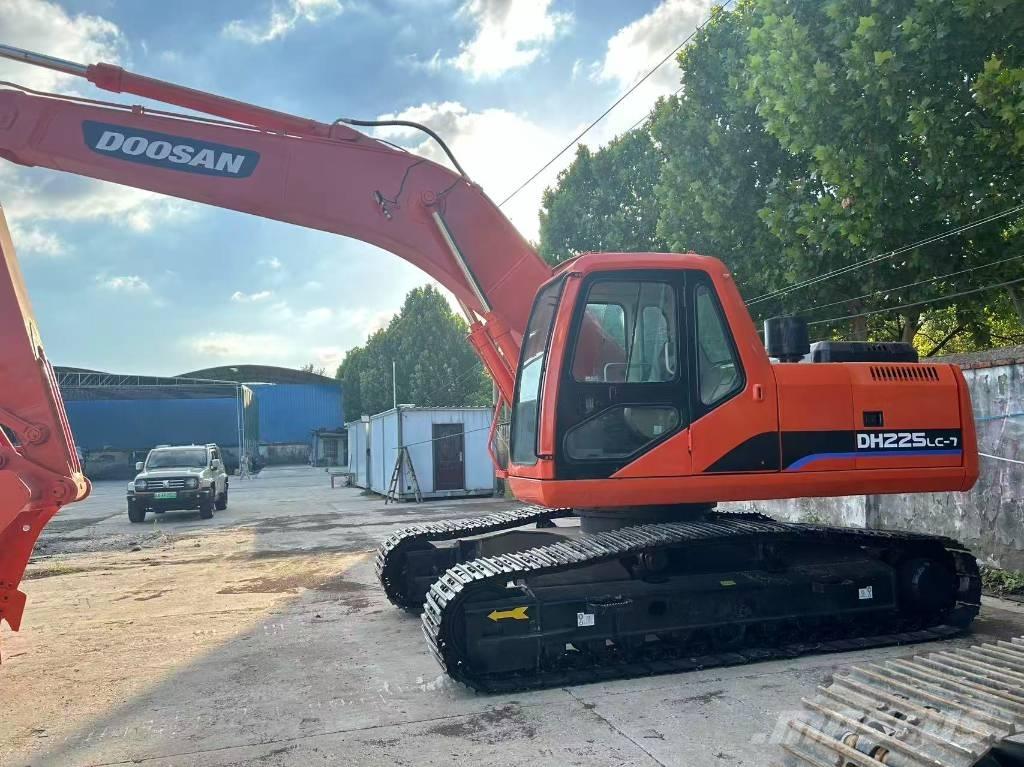 Doosan 225 Escavadoras de rastos