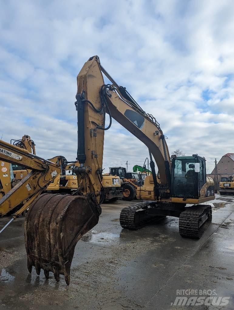 CAT 323 D Escavadoras de rastos