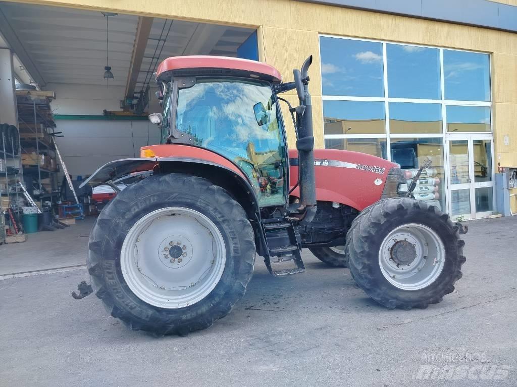 CASE MXU135 Tratores Agrícolas usados