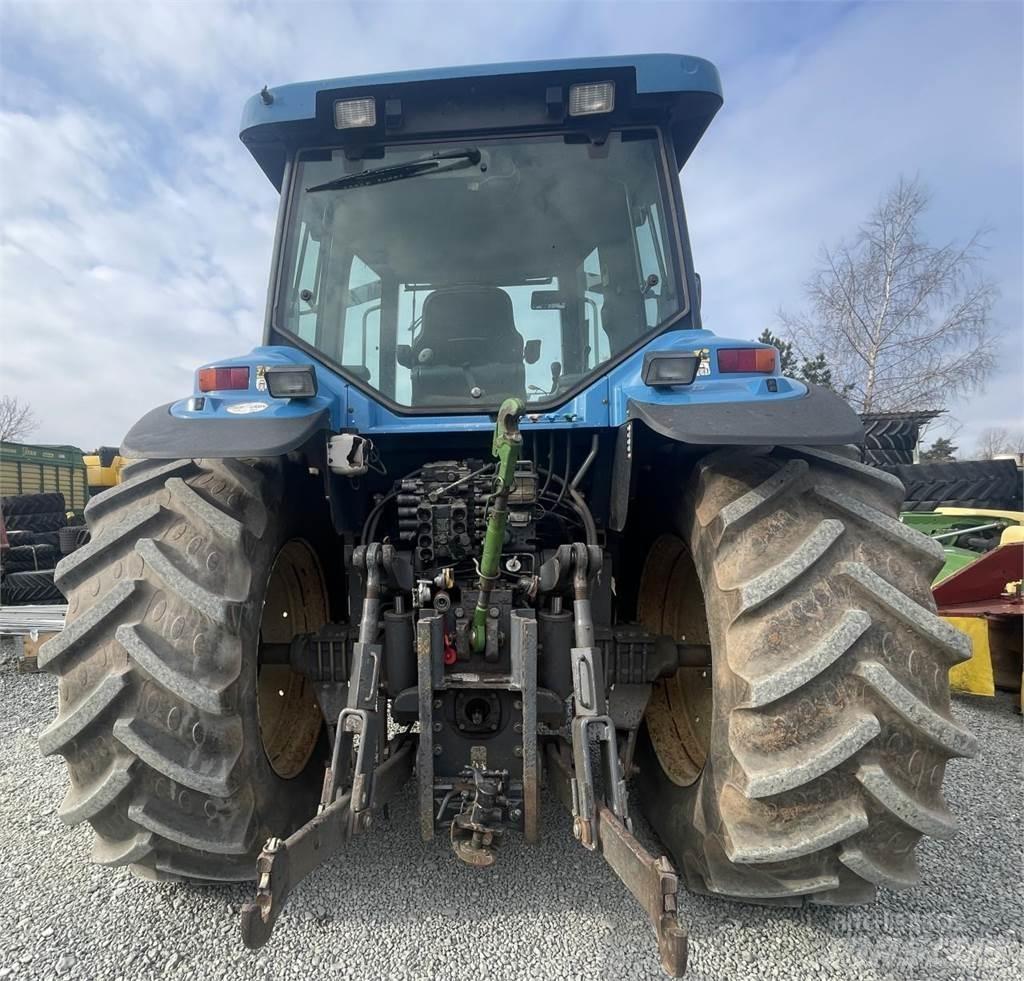New Holland 8670 Tratores Agrícolas usados