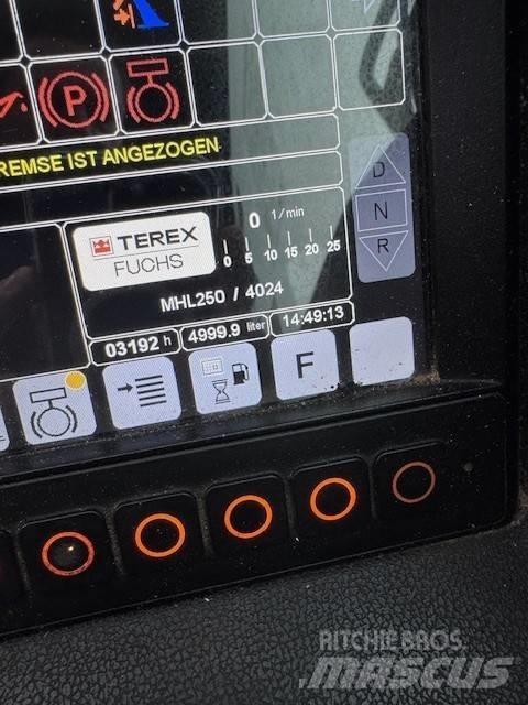 Fuchs TEREX 250MHL Manipuladores de resíduos / indústria