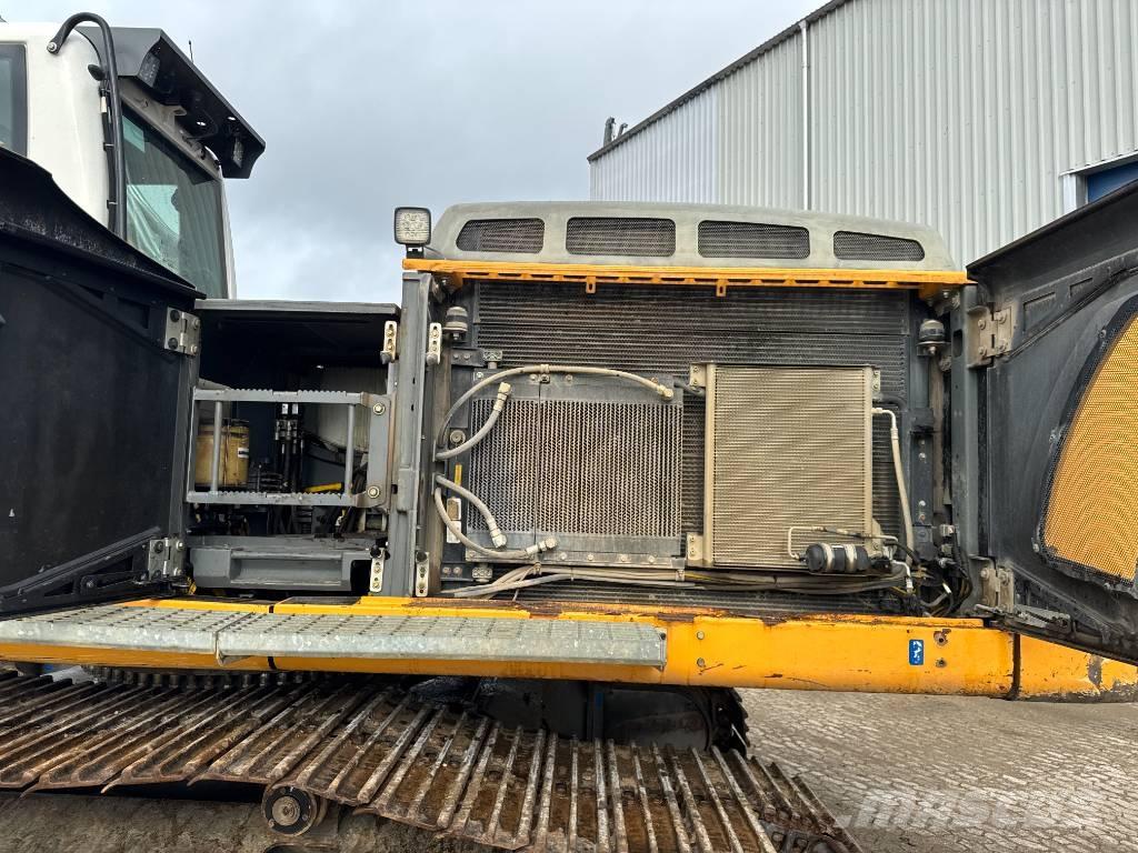 Liebherr R 946 Escavadoras de rastos