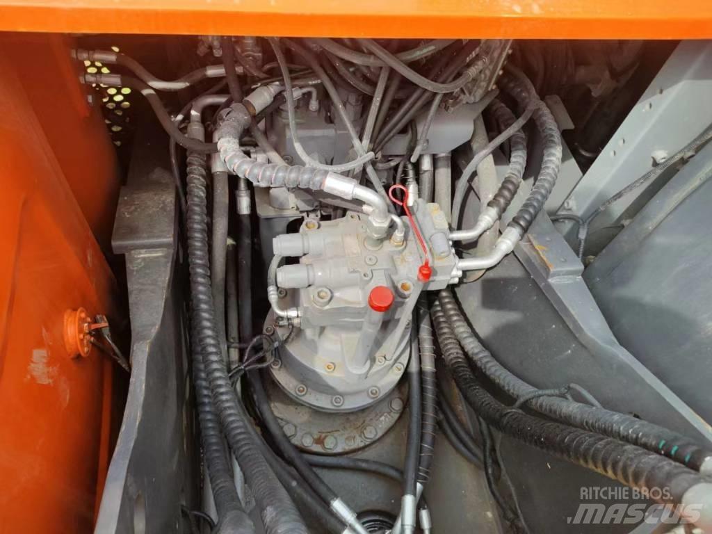 Hitachi ZX200 Escavadoras de rastos