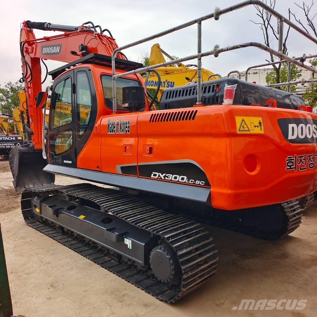 Doosan DX 300 Escavadoras de rastos
